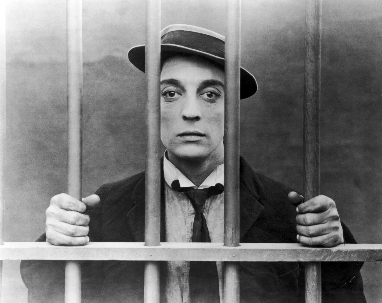Buster Keaton, génie du burlesque héroïque devant l’impitoyable fatalité