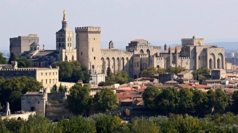 Avignon. La SACD crée 2 fonds – théâtre & humour – pour le festival OFF