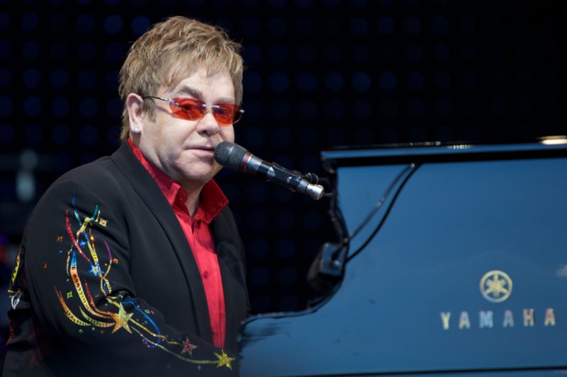 Elton John annonce une « dernière » tournée longue de trois ans