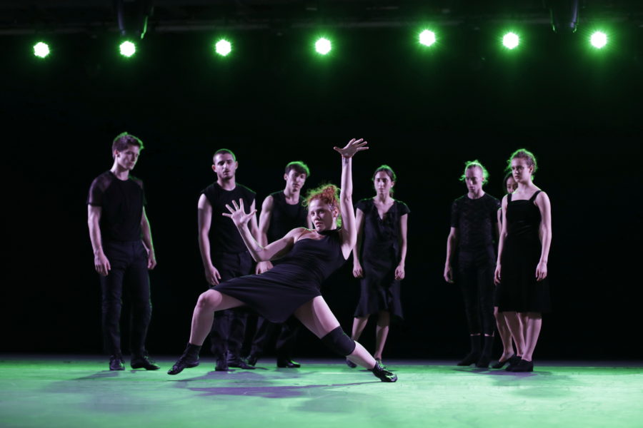 Venezuela d'Ohad Naharin - Batsheva Danse Company © Ascaf