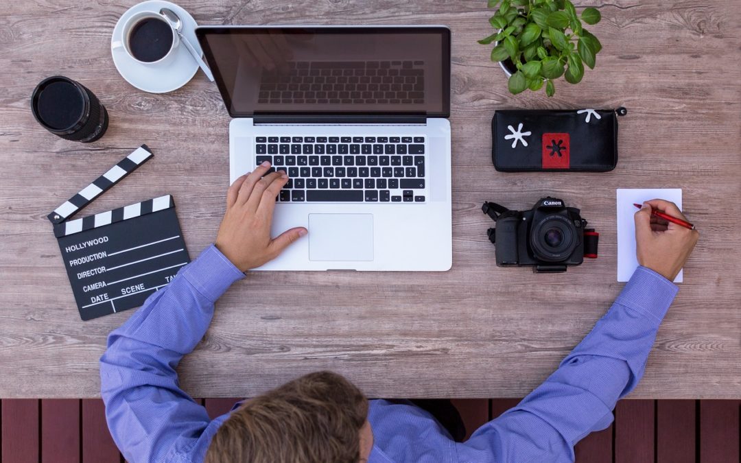 “Paper to film” : la plate-forme qui réunit scénaristes et producteurs !