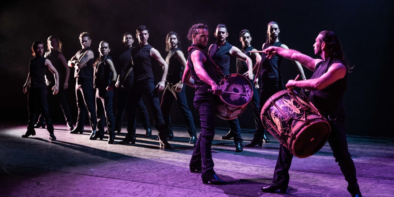 Le Bobino vit au rythme du puissant et intense malambo : la danse des gauchos argentins