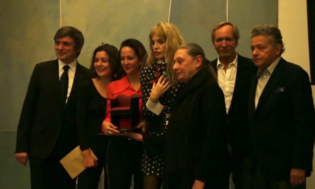 Carine Lacroix couronnée par le premier Prix Café Beaubourg : femme et talentueuse