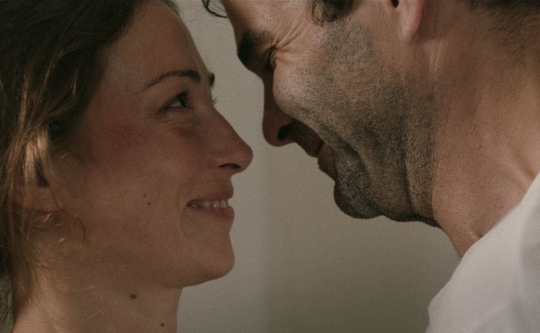 “Comme si de rien n’était” d&rsquo;Eva Trobisch : un film incisif et brillant sur le viol