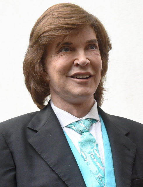 RIP. Camilo Sesto, chanteur espagnol populaire, est mort