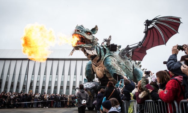 “Le dragon de Calais” : une créature monumentale débarque sur la Côte d’Opale