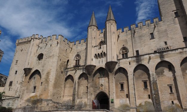 Coronavirus : le festival et le Off d’Avignon auront-ils lieu ?