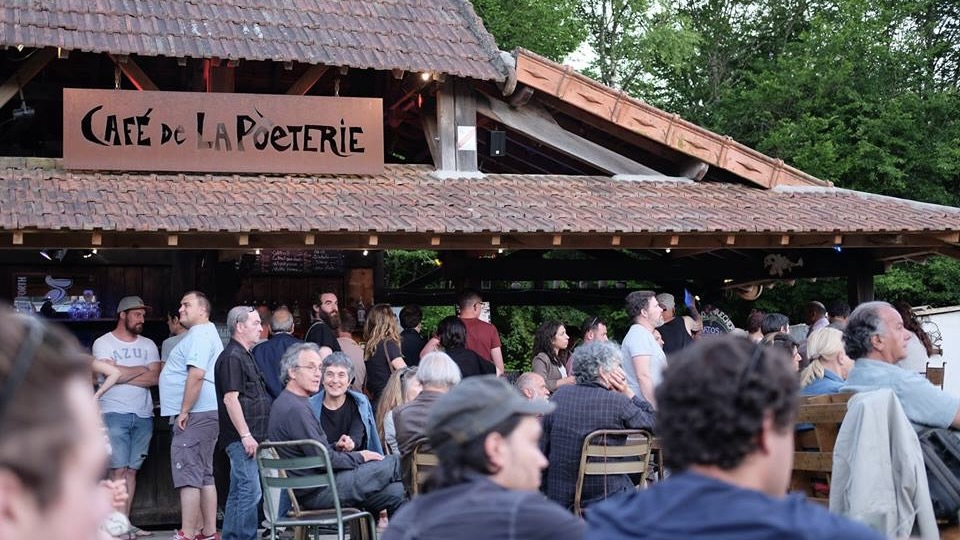 La Poèterie dans l’Yonne : un village d’artistes majoritairement autofinancé